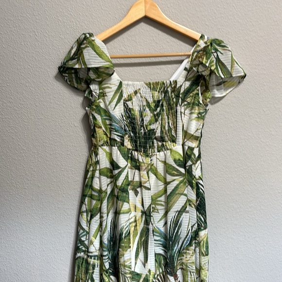 Taylor size 2P leafy green tropical palm leaf print dress with pockets - Picture 6 of 6